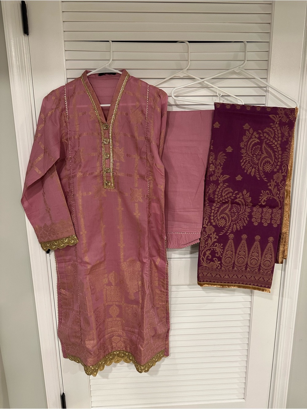 Women Kurta Set in Pink with Gold Embroidery